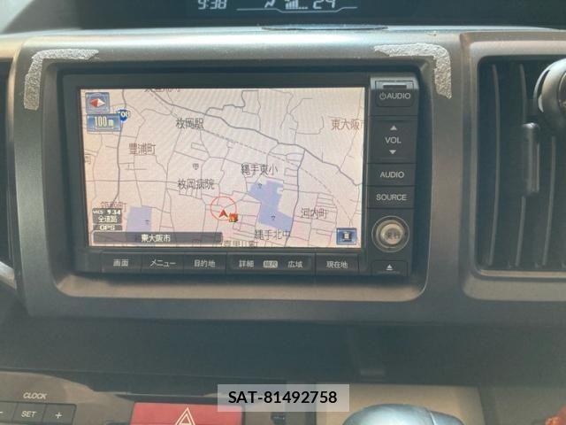 Honda e 2010-07 8337995-23