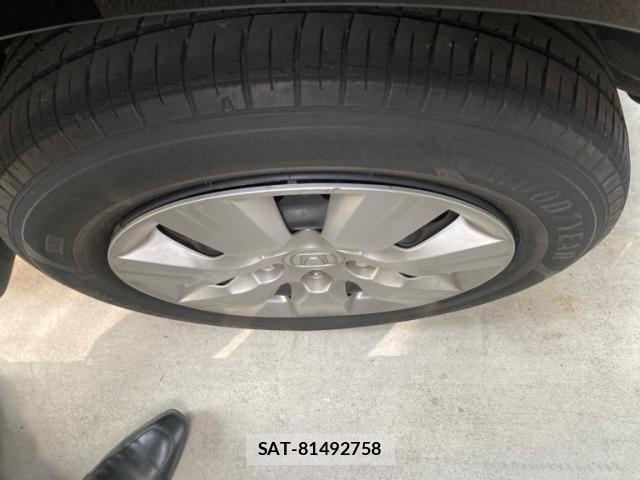Honda e 2010-07 8337995-5