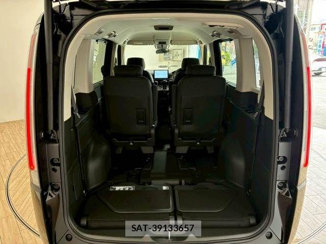 Honda e 2026-06 8337991-12