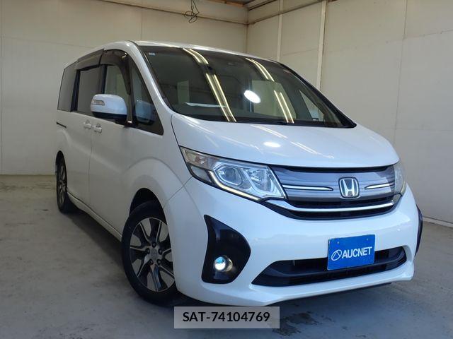 Honda e 2015-11 8355649-0