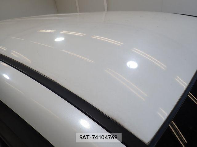 Honda e 2015-11 8355649-10