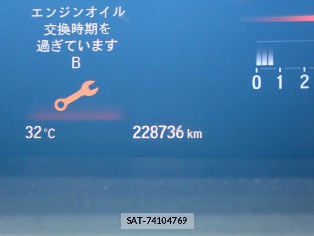 Honda e 2015-11 8355649-13