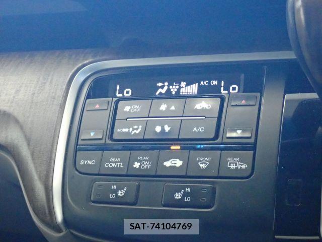 Honda e 2015-11 8355649-14
