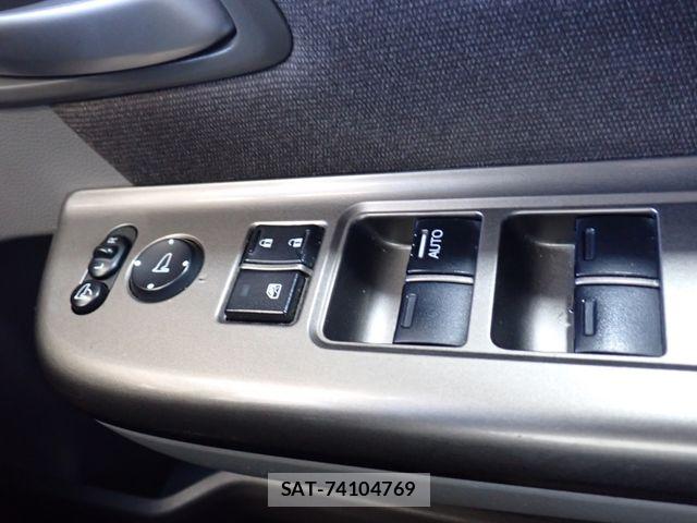 Honda e 2015-11 8355649-20