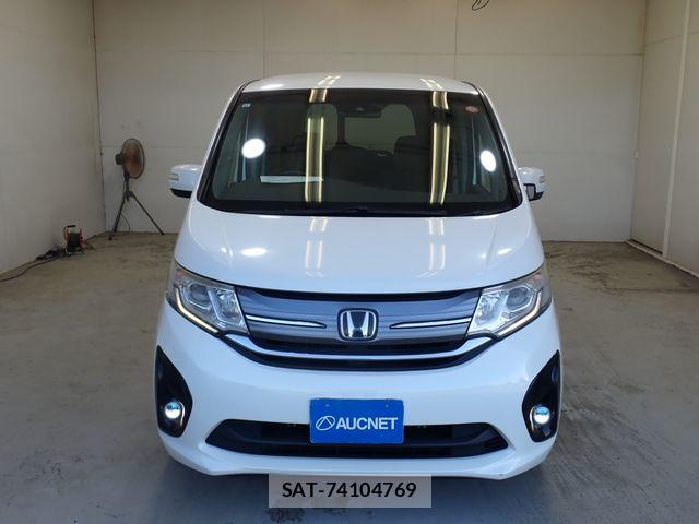 Honda e 2015-11 8355649-4