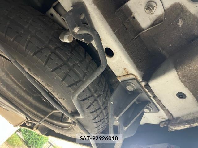 Honda e 2007-06 8355652-12