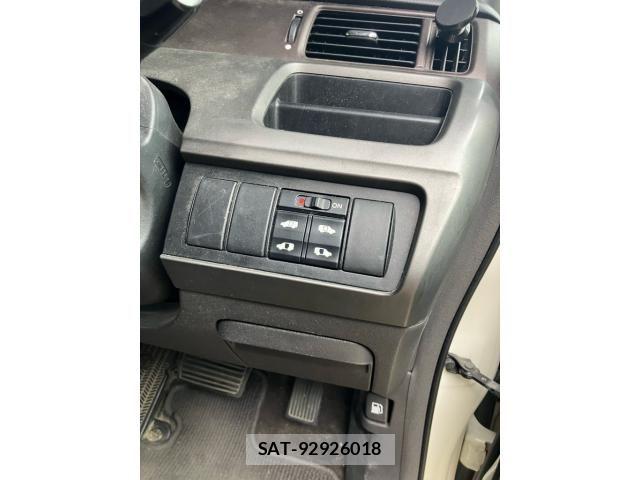 Honda e 2007-06 8355652-16