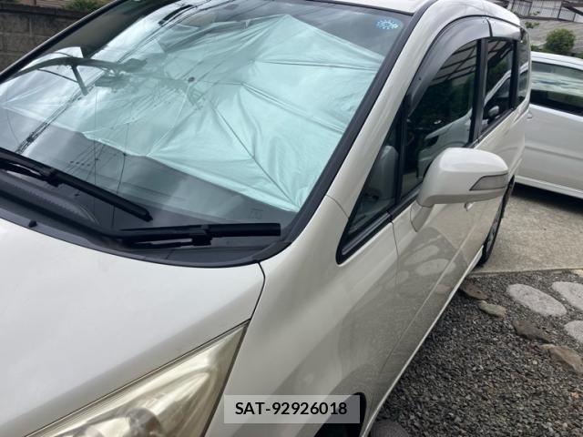 Honda e 2007-06 8355652-3