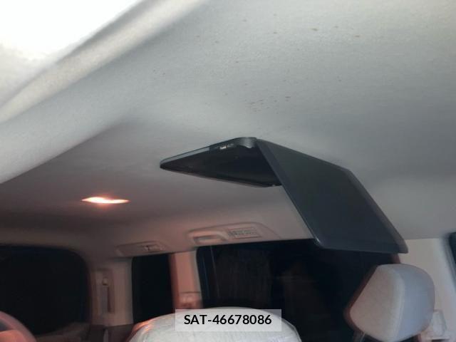 Honda e 2012-03 8368978-10