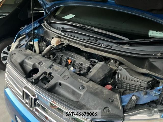 Honda e 2012-03 8368978-11