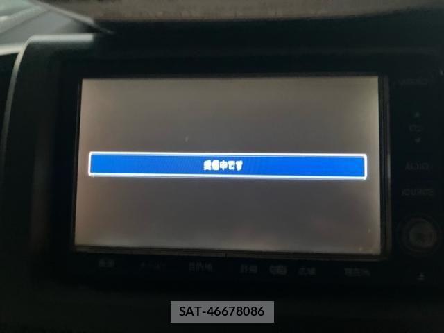 Honda e 2012-03 8368978-15