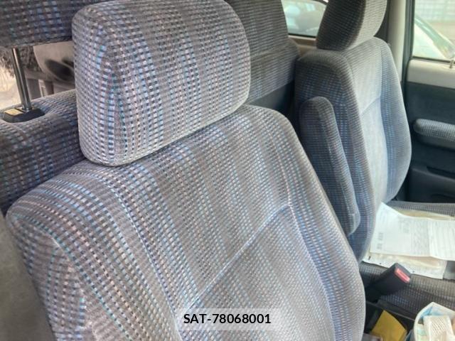 Honda e 1999-08 8368976-10
