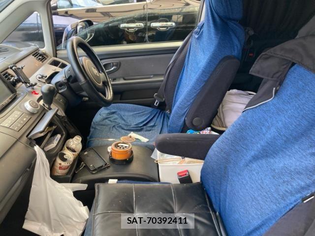 Honda e 2006-05 8368979-9