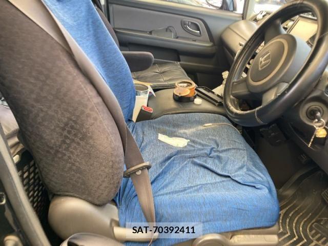 Honda e 2006-05 8368979-10