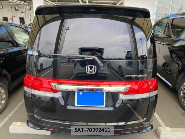 Honda e 2006-05 8368979-2
