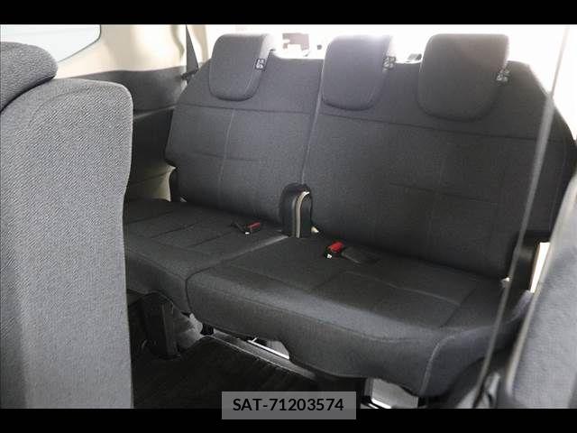 Honda e 2023-08 8368970-12