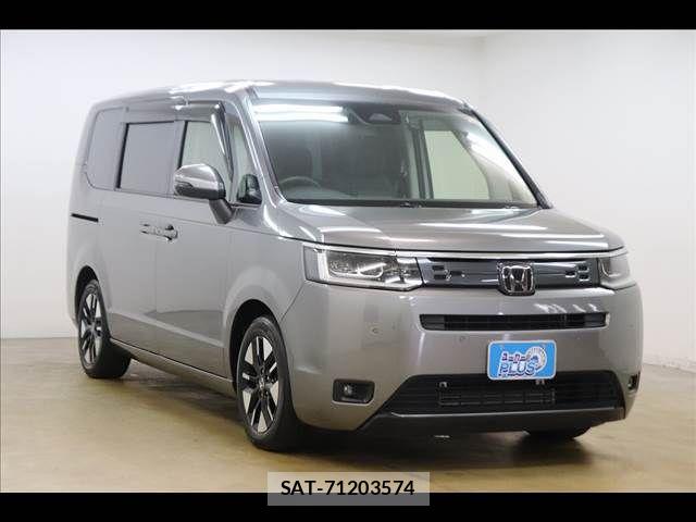 Honda e 2023-08 8368970-17