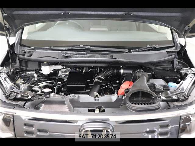 Honda e 2023-08 8368970-24