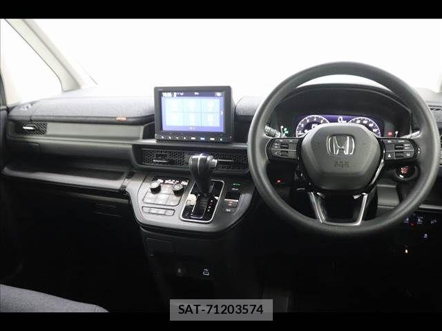 Honda e 2023-08 8368970-28