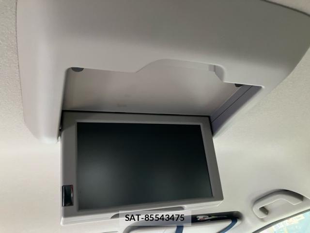 Honda e 2015-10 8368972-9