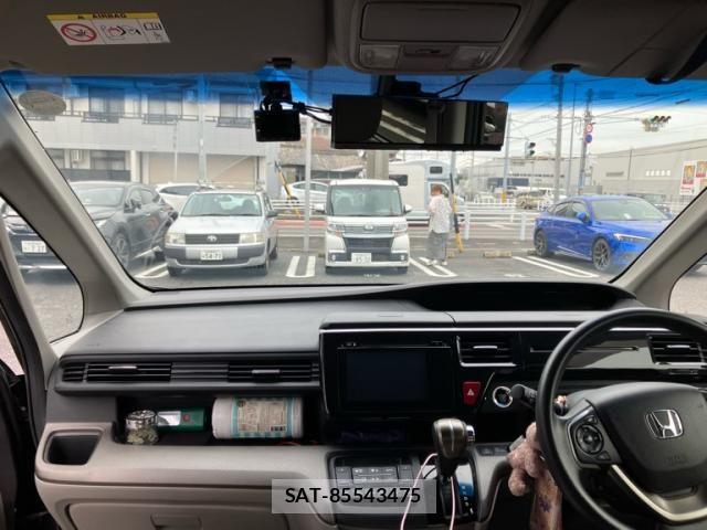 Honda e 2015-10 8368972-10