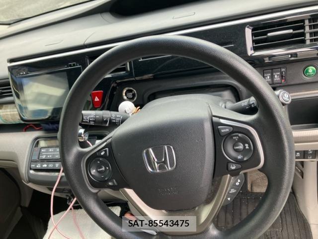 Honda e 2015-10 8368972-14