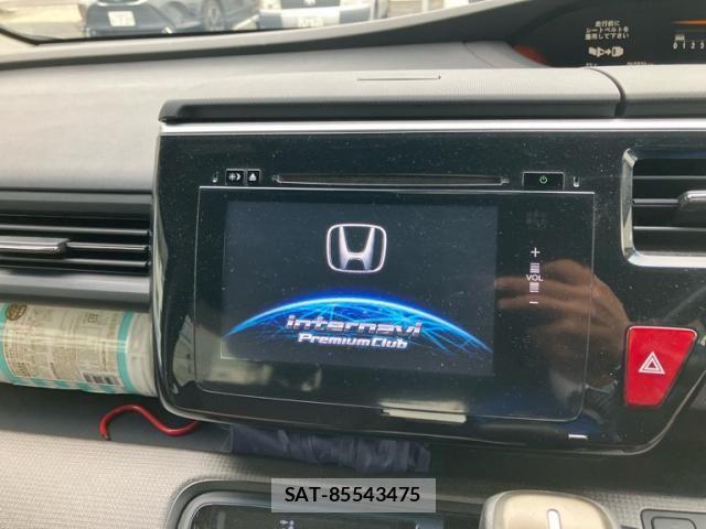 Honda e 2015-10 8368972-17