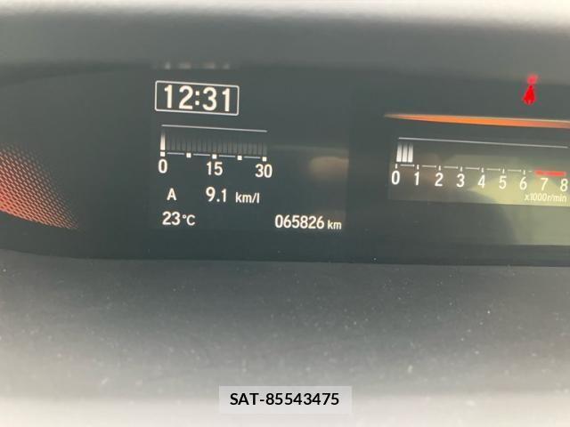 Honda e 2015-10 8368972-21