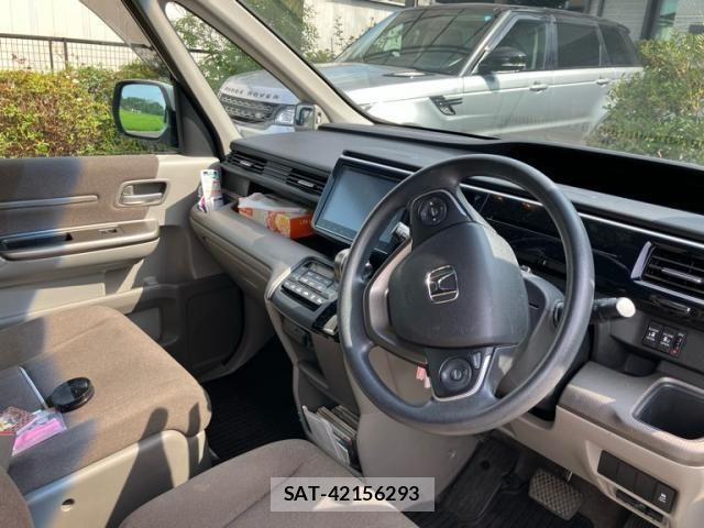 Honda e 2016-02 8368974-9
