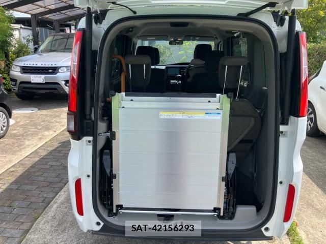Honda e 2016-02 8368974-22
