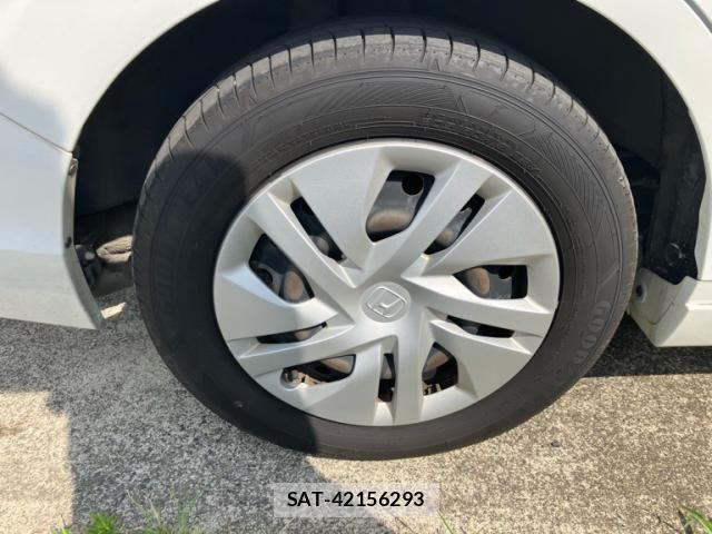 Honda e 2016-02 8368974-5