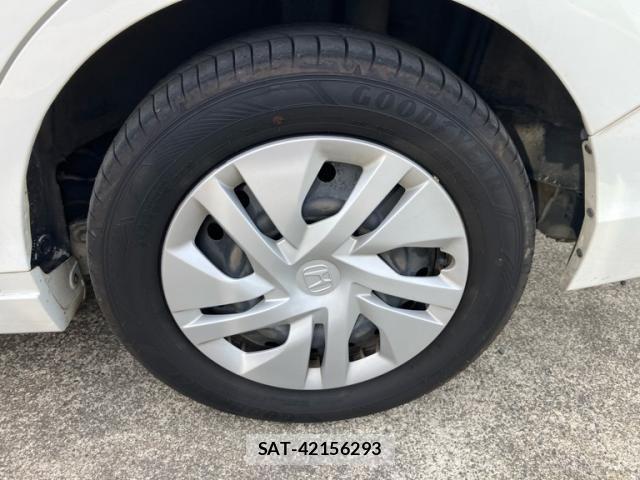 Honda e 2016-02 8368974-6