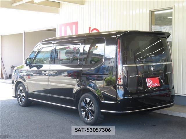 Honda e 2023-07 8368967-1