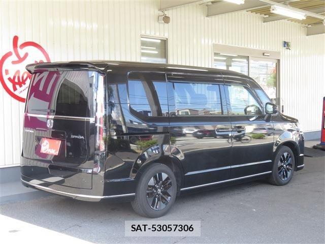 Honda e 2023-07 8368967-3