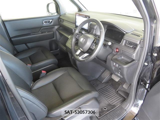 Honda e 2023-07 8368967-4