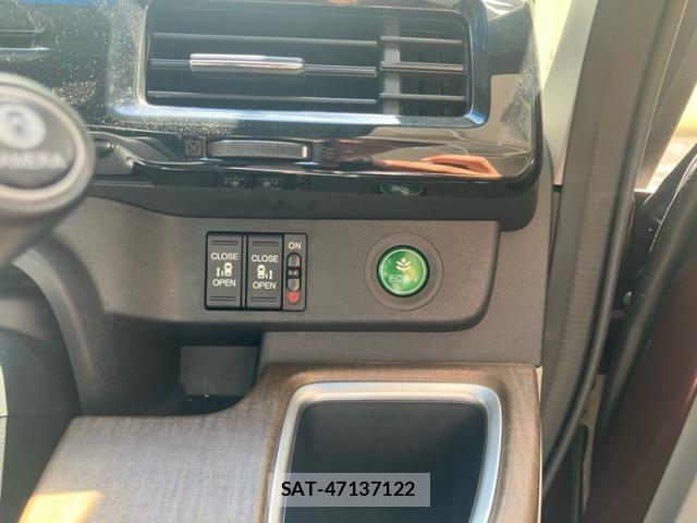 Honda e 2016-09 8368973-12