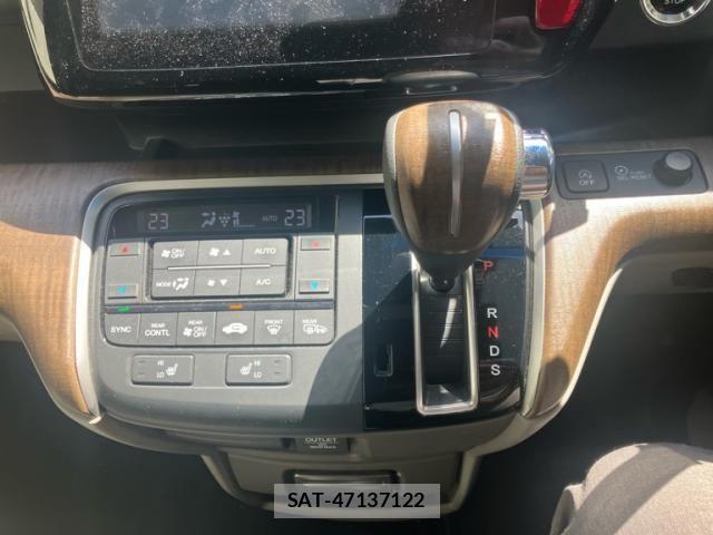 Honda e 2016-09 8368973-19