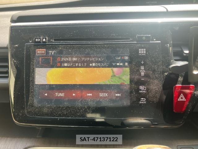 Honda e 2016-09 8368973-21
