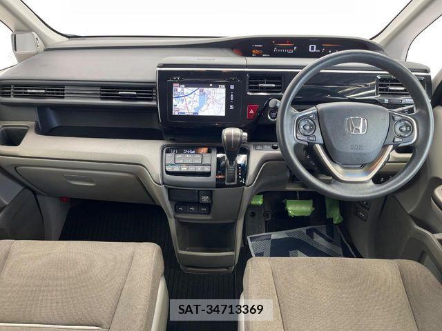 Honda e 2017-04 8368971-1