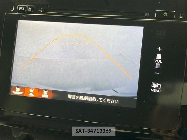 Honda e 2017-04 8368971-3