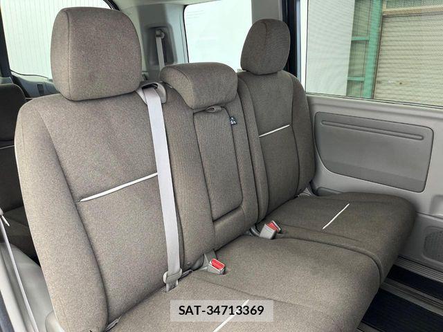 Honda e 2017-04 8368971-7