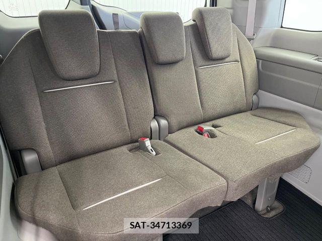 Honda e 2017-04 8368971-8