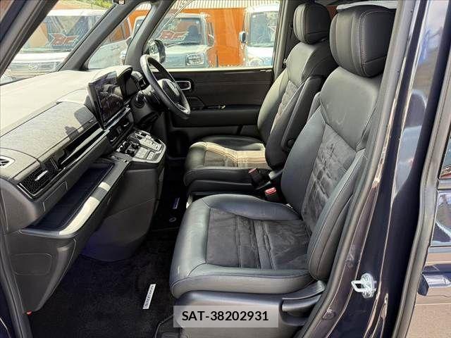 Honda e 2022-10 8368968-16
