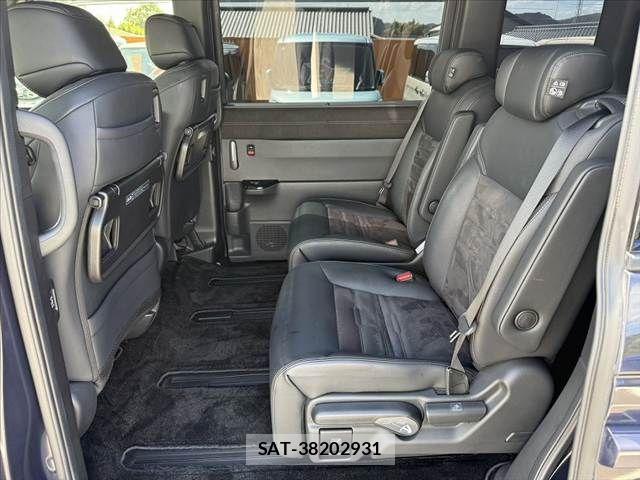 Honda e 2022-10 8368968-18