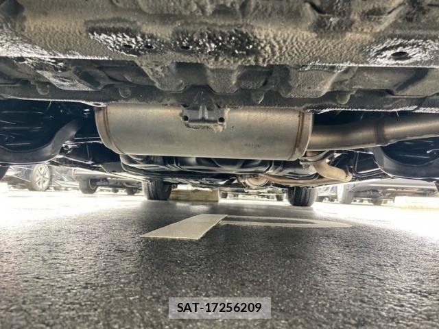 Honda e 2016-03 8368975-10