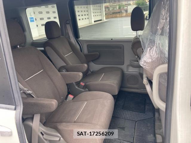 Honda e 2016-03 8368975-13