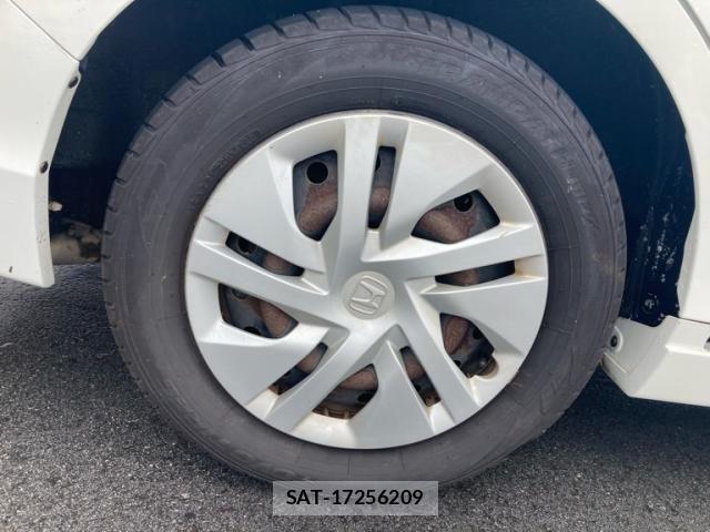 Honda e 2016-03 8368975-5