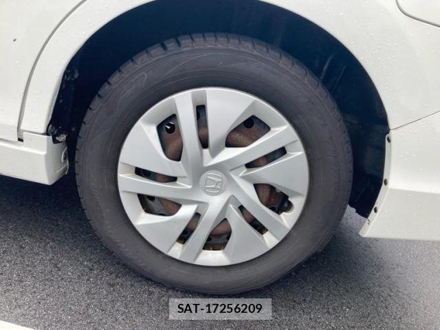 Honda e 2016-03 8368975-6
