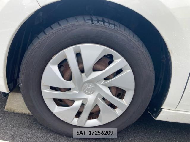 Honda e 2016-03 8368975-7