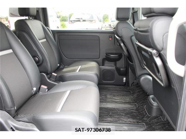 Honda e 2021-09 8372228-19